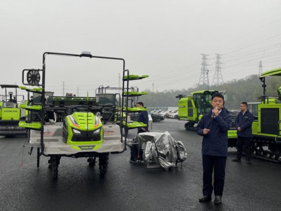 高質量發展調研行丨農機向新:“農把式”如何長出“智慧腦”(图2)