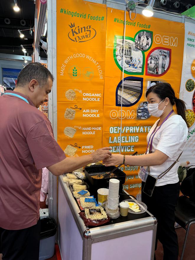 佛山金大惠食品有限公司成功亮相PLMACHICAGO2024自有品牌展(图3)