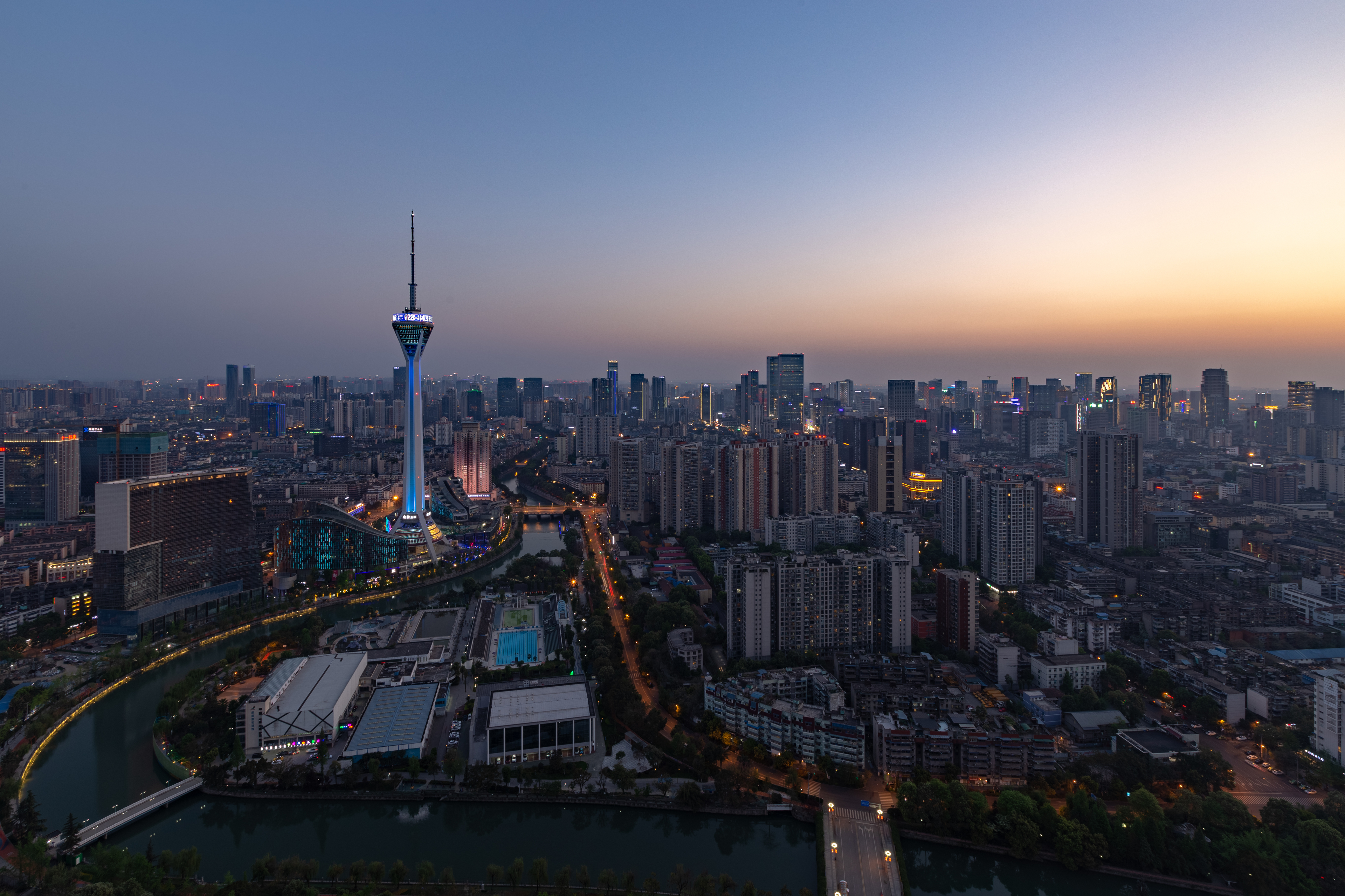 成都的新“城设”(图2)