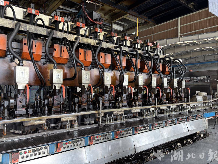 劲牌的降碳之旅：酒盒“瘦身”、玻璃瓶减重、酒糟废渣循环利用(图5)