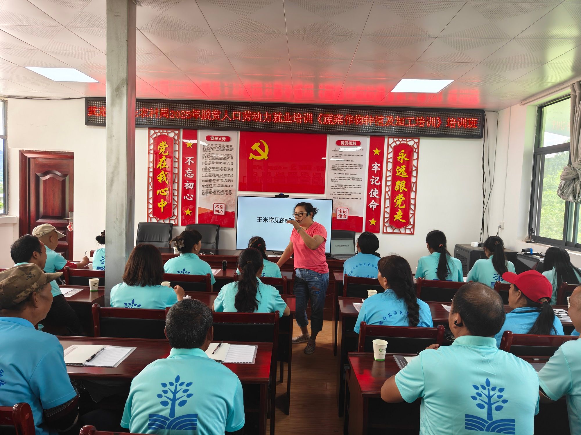 插甸镇：稳就业“组合拳”激活发展新动能(图2)