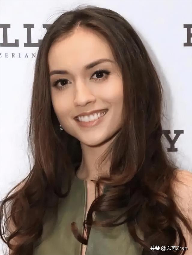 给富豪五年连生四娃拿到5亿分手费她如今怎样了(图9)