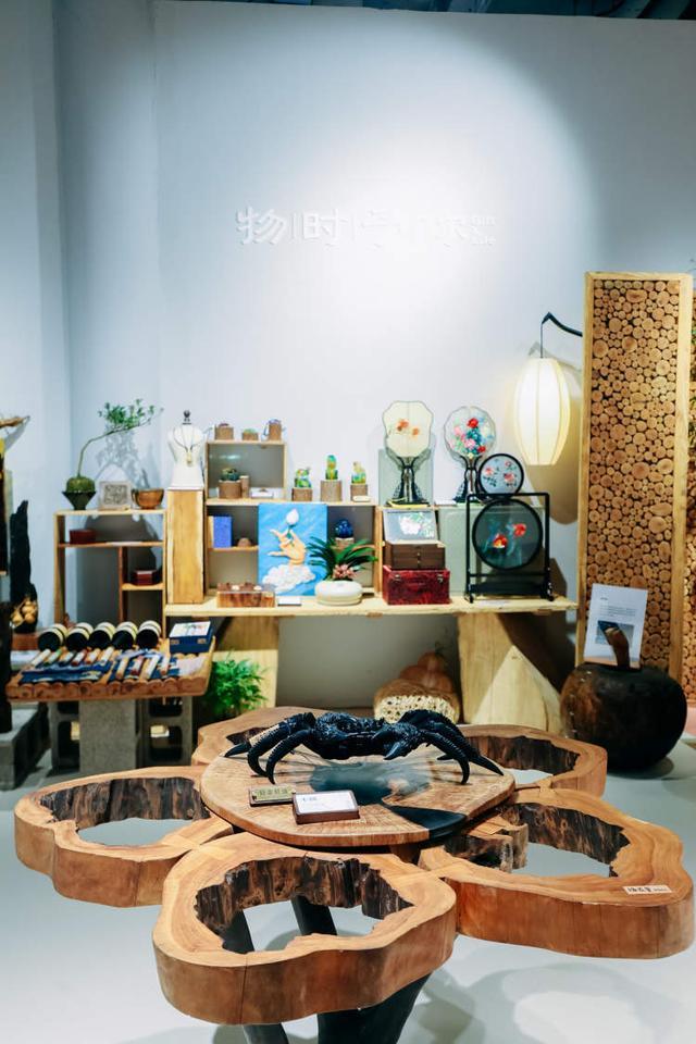 百联构建“银发生态”全景图“繁花里”重新定义“无龄生活”新内涵(图7)