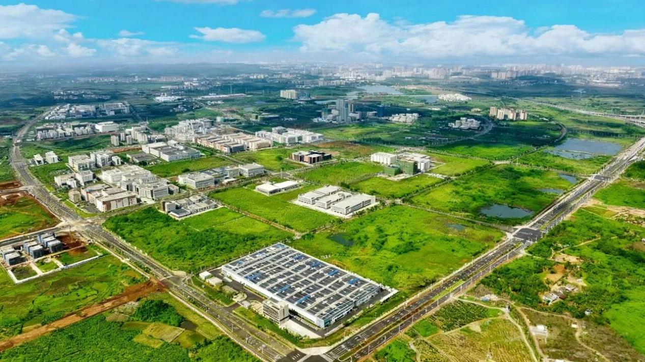 海口国家高新区:五向图强启新程锚定封关绽芳华(图6)