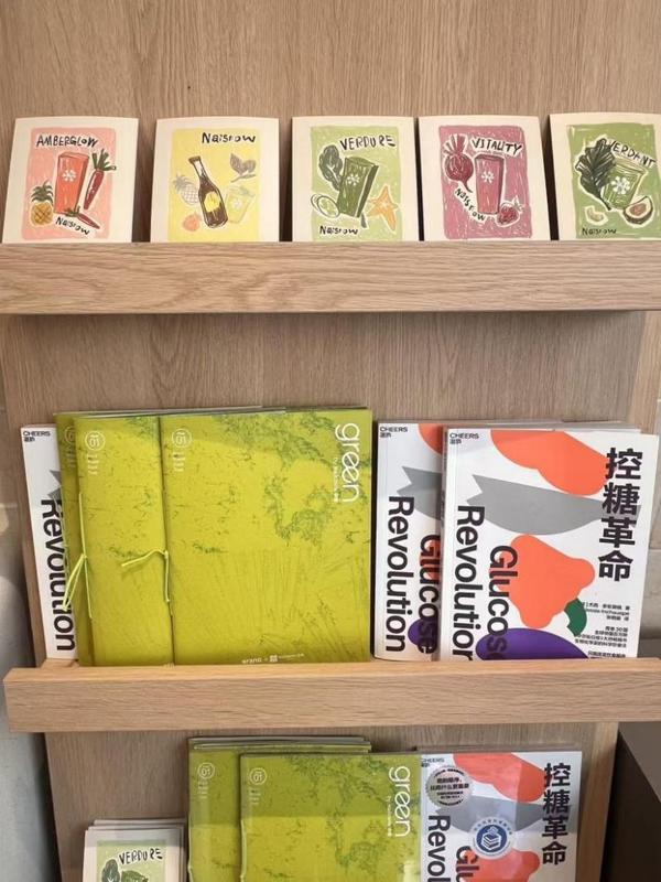 更多纤维更慢升糖!奈雪“纤Studio”全国首店落地深圳人气爆棚(图3)